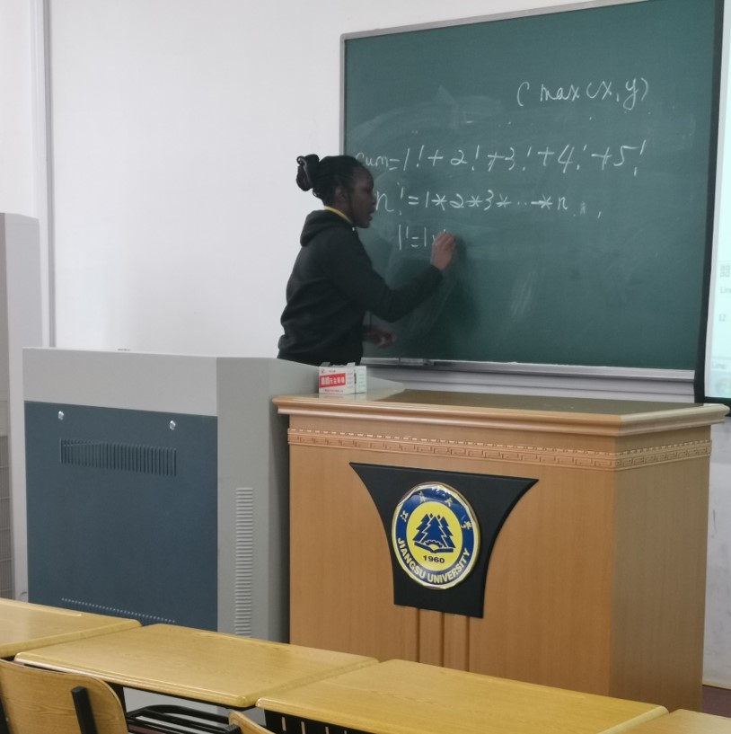 PROGRAMMING IN C++